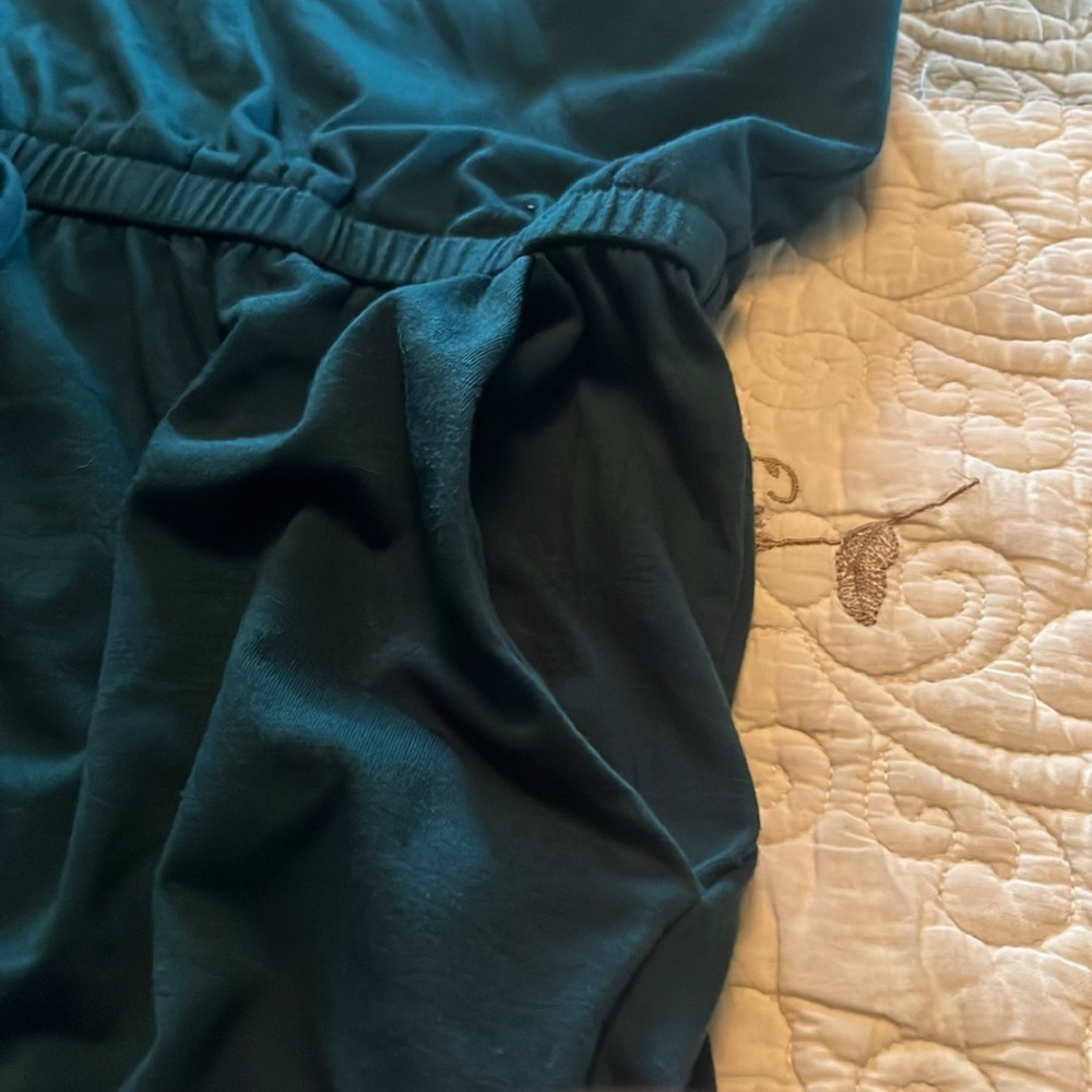 Teal Sleeveless Romper with Pockets - Picture 5 of 8